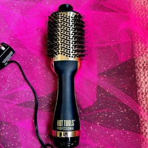 Hot Tools hair dryer brush